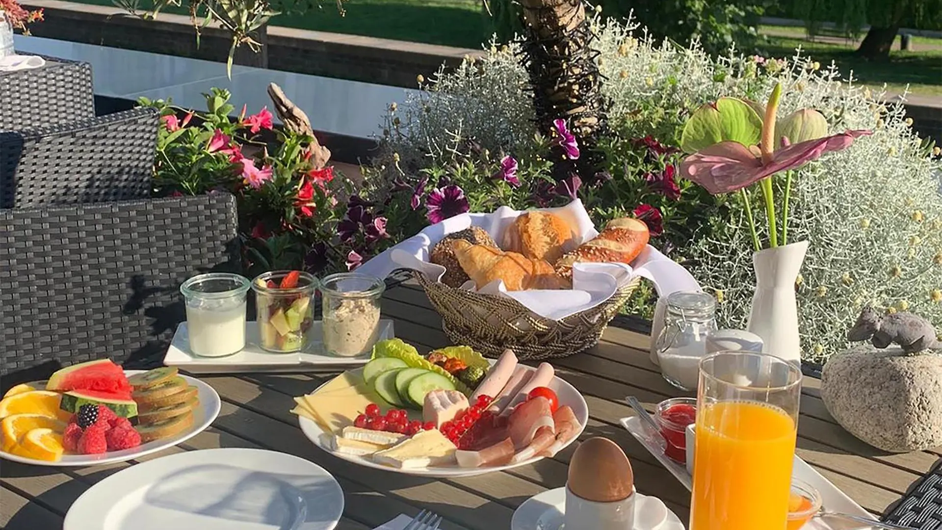 **** Hotel Villahotel Rheinblick Cologne Germany