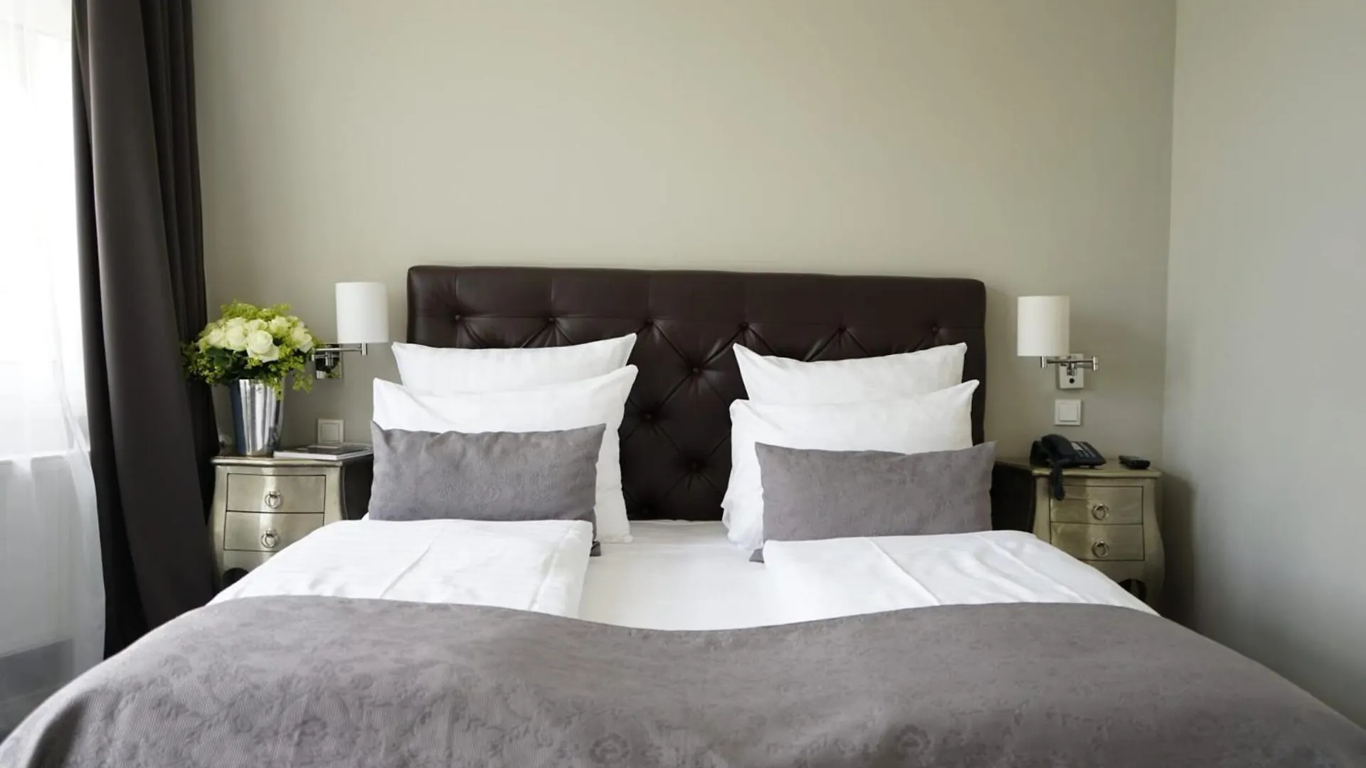 **** Hotel Villahotel Rheinblick Cologne Germany