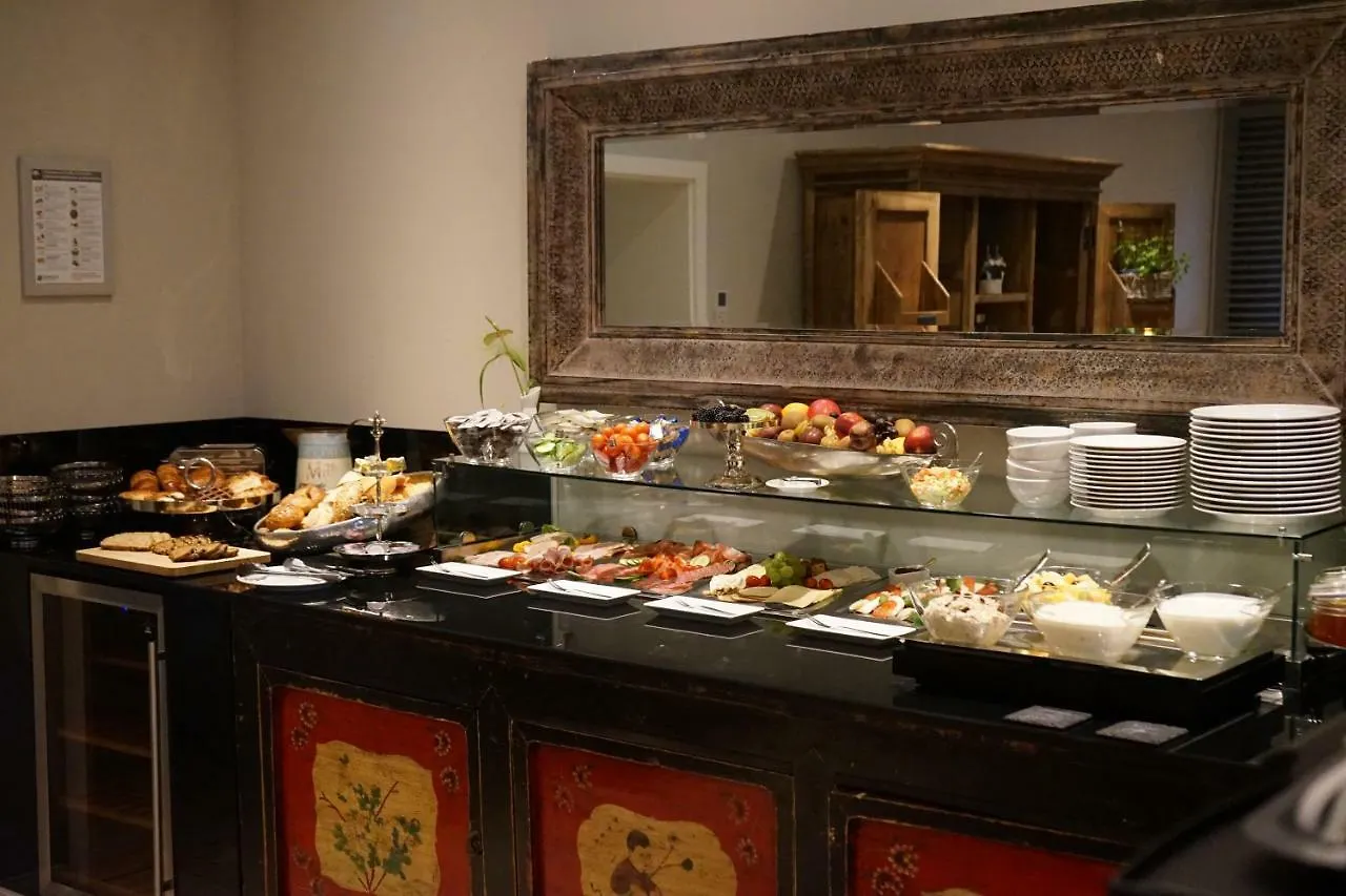 Villahotel Rheinblick Keulen 4*,